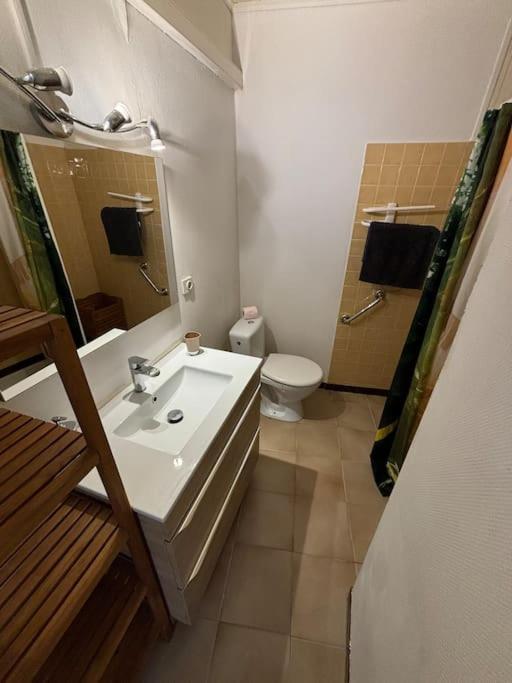 Apartment Maison De Proche Mer, En Camargue Sur Le Chemin De Saint Jacques De Compostelle, Clim Reversible Vauvert