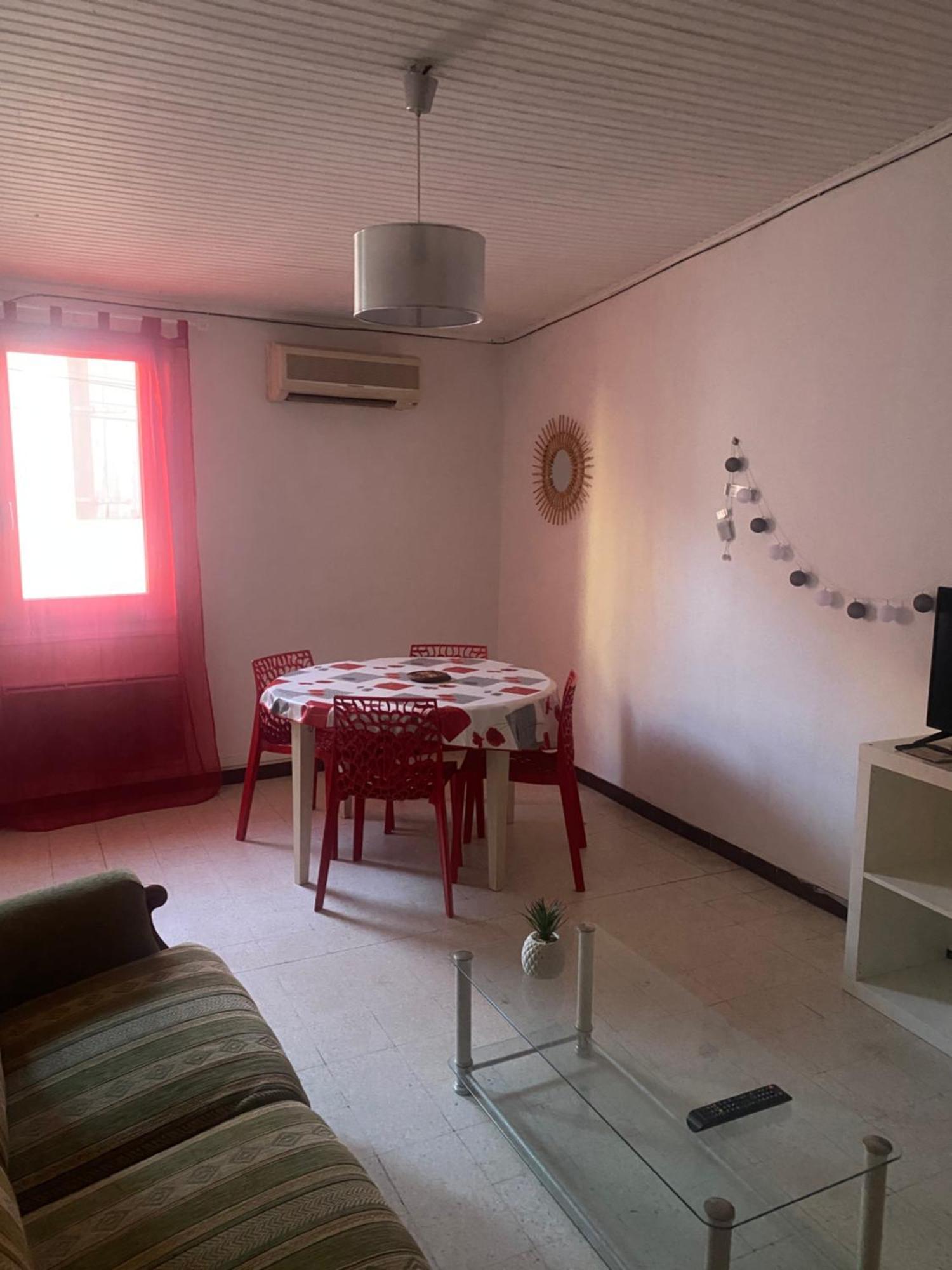 Maison De Proche Mer, En Camargue Sur Le Chemin De Saint Jacques De Compostelle, Clim Reversible