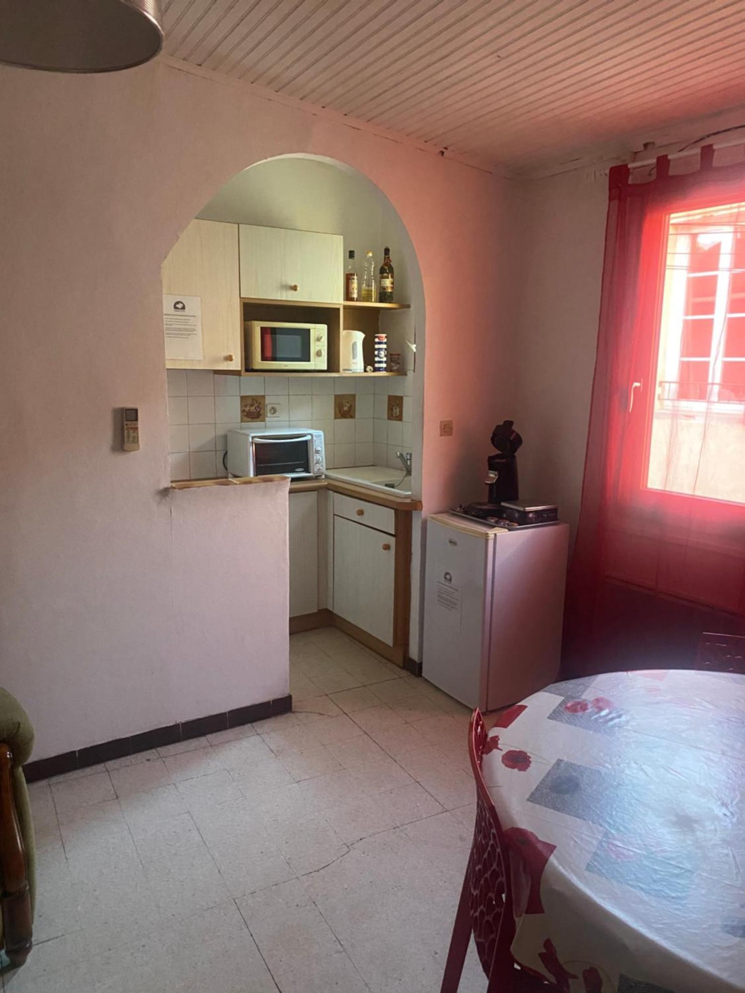 Maison De Proche Mer, En Camargue Sur Le Chemin De Saint Jacques De Compostelle, Clim Reversible Apartment