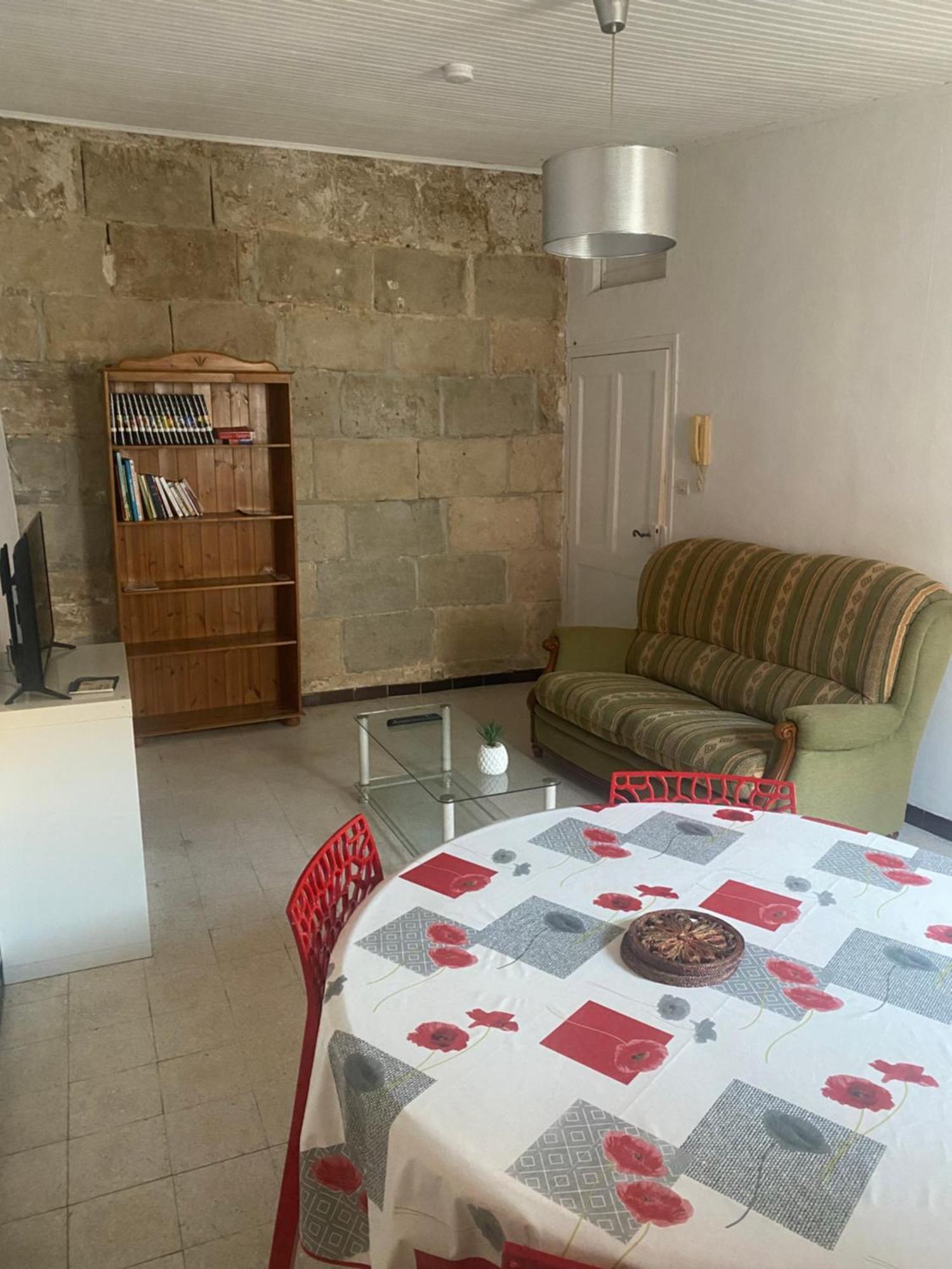 Maison De Proche Mer, En Camargue Sur Le Chemin De Saint Jacques De Compostelle, Clim Reversible Apartment Vauvert
